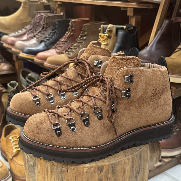 Handcrafted Vintage Waterproof Outdoor Work Boots